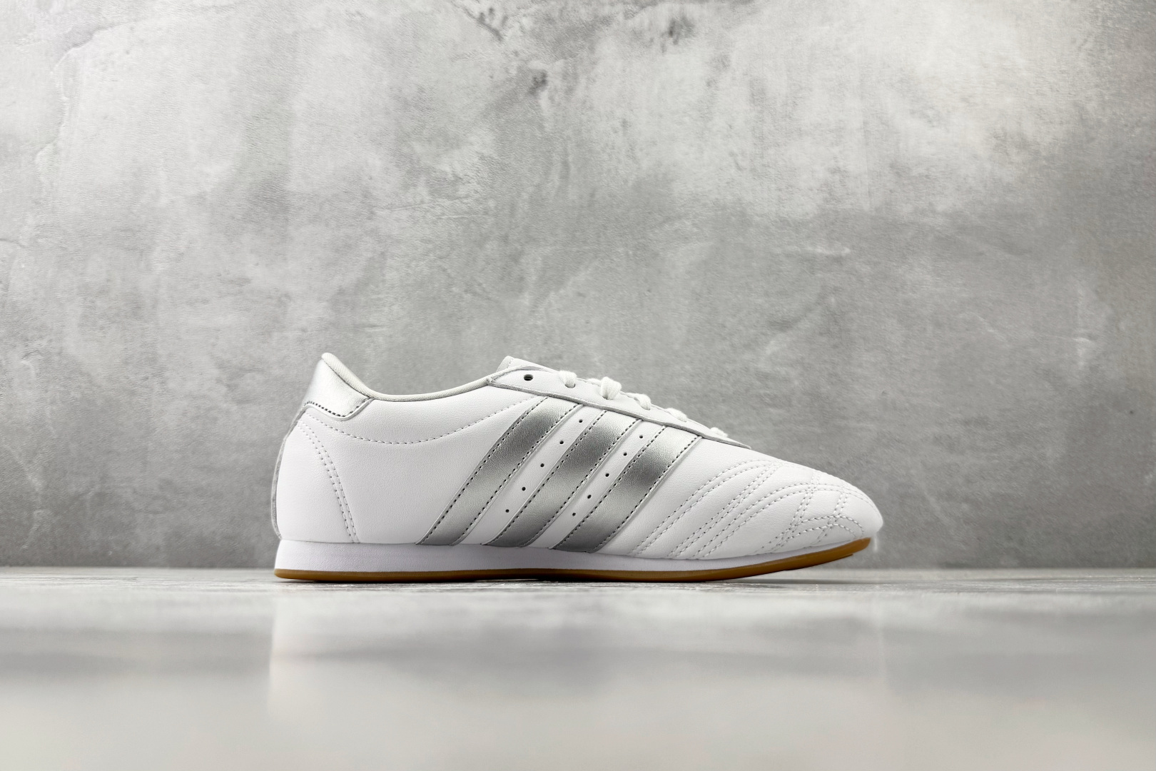 GOD 神版 adidas originals Taekwondo 白银货号：JS1192尺码：36 3
