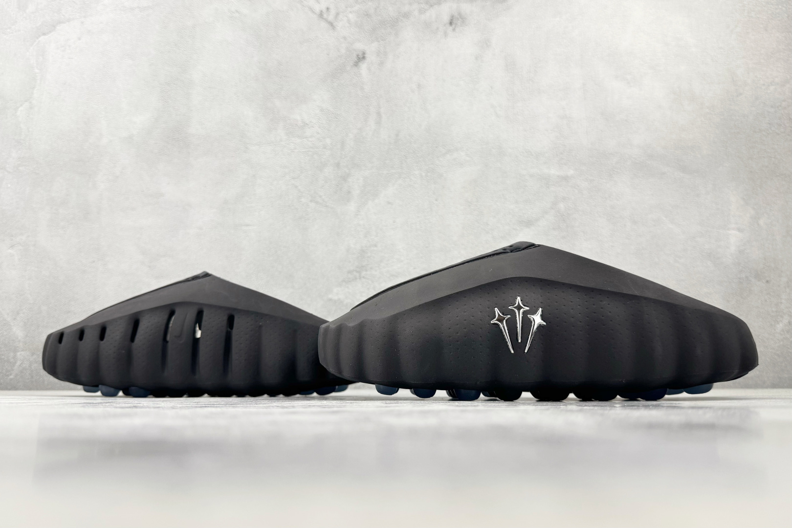 N版 东南亚订单 Nike Mind 001 黑色 货号:HY5028-200 尺码:40 40.5 41 42 42 N版 东南亚订单 Nike Mind 001 黑色 货号:HY5028-200 尺码:40 40.5 41 42 42