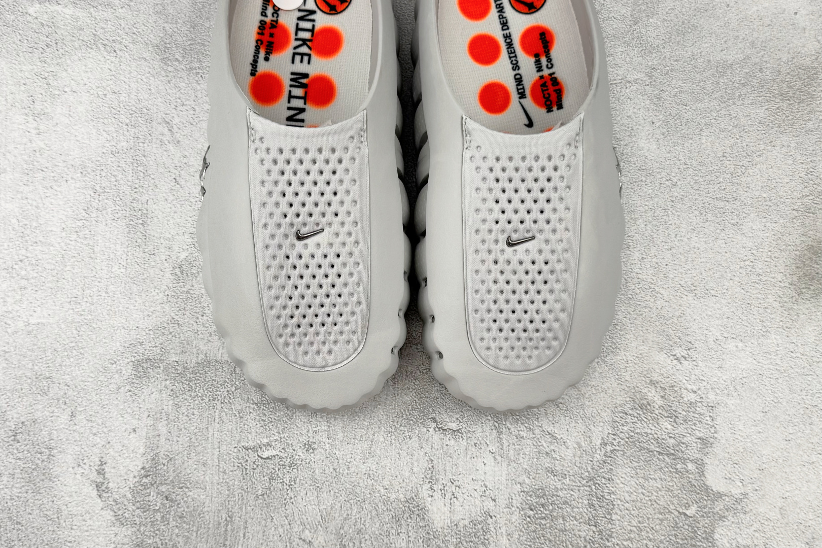 N版  东南亚订单 Nike Mind 001 灰色 货号：HY5028-003 尺码：40 40.5 41 42 42