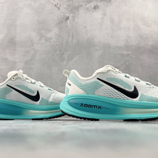 GOD神版 完美还原 正确版本 Nike VOMERO 18 绿灰色货号:HM6803-103尺码:36 GOD神版 完美还原 正确版本 Nike VOMERO 18 绿灰色货号:HM6803-103尺码:36