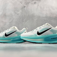 GOD神版 完美还原 正确版本 Nike VOMERO 18 绿灰色货号:HM6803-103尺码:36 GOD神版 完美还原 正确版本 Nike VOMERO 18 绿灰色货号:HM6803-103尺码:36