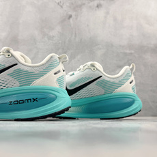 GOD神版 完美还原 正确版本 Nike VOMERO 18 绿灰色货号:HM6803-103尺码:36 GOD神版 完美还原 正确版本 Nike VOMERO 18 绿灰色货号:HM6803-103尺码:36