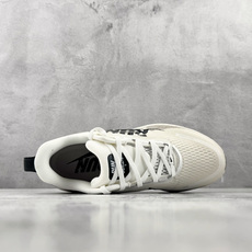 GOD神版 完美还原 正确版本 Nike VOMERO 18 白黑货号:IB5726-100尺码:36 GOD神版 完美还原 正确版本 Nike VOMERO 18 白黑货号:IB5726-100尺码:36