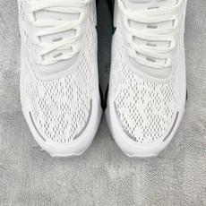 C 版 大厂出品 Nike Air Max 270 白草绿货号:IO9883-105尺码:36 36.5 C 版 大厂出品 Nike Air Max 270 白草绿货号:IO9883-105尺码:36 36.5