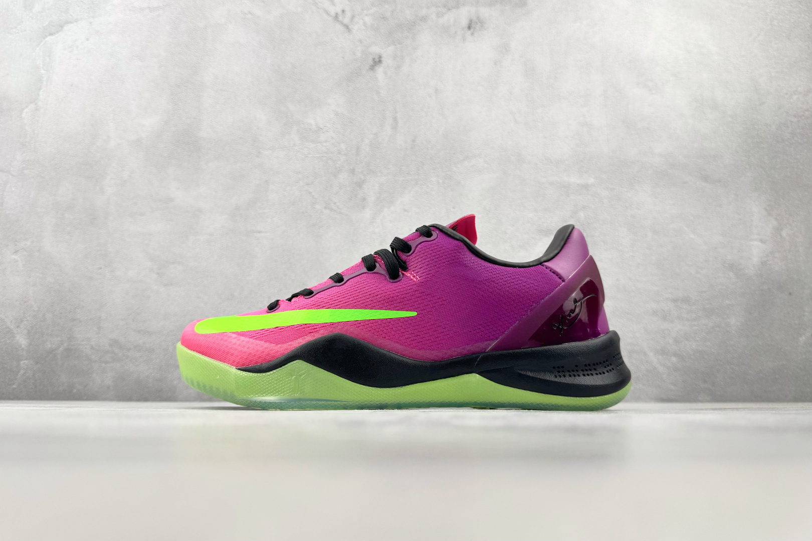 NO:898160,S2 local pure original production line Nike Kobe 8 Mambacurial pink green item number 615315-500 size 40.5 41 42 42.5 43 44 44.5 45 46 46.5 47.5 48 48.5 code 51,19860909S2 本地 纯原生产线 Nike Kobe 8 Mambacurial 粉绿 货号615315-500 尺码40.5 41 42 42.5 43 44 44.5 45 46 46.5 47.5 48 48.5 编码51,,Men's shoes