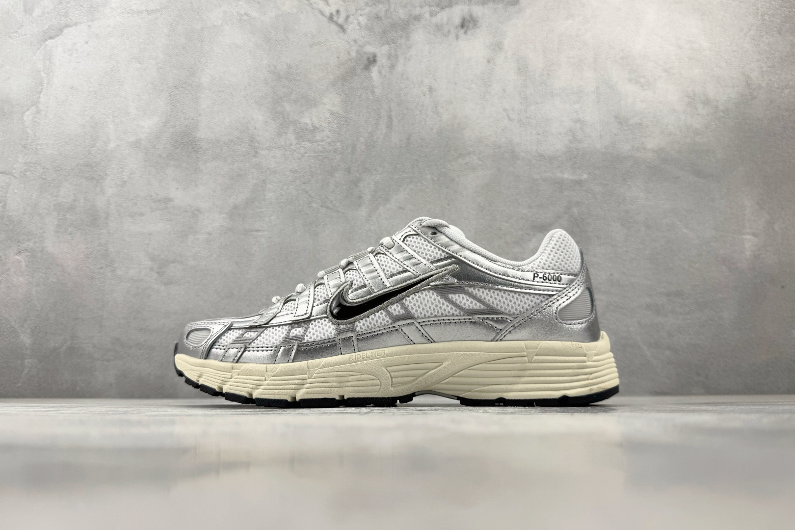 NO:898186,K version local comprehensive version Nike P-6000 silver item number CD6404-105 size 36 36.5 37 38 38.5 39 40 40.5 41 42 42.5 43 44 44.5 45 code 29,19860909K版 本地 综合版 Nike P-6000 银色 货号CD6404-105 尺码36 36.5 37 38 38.5 39 40 40.5 41 42 42.5 43 44 44.5 45 编码29,,Men's shoes
