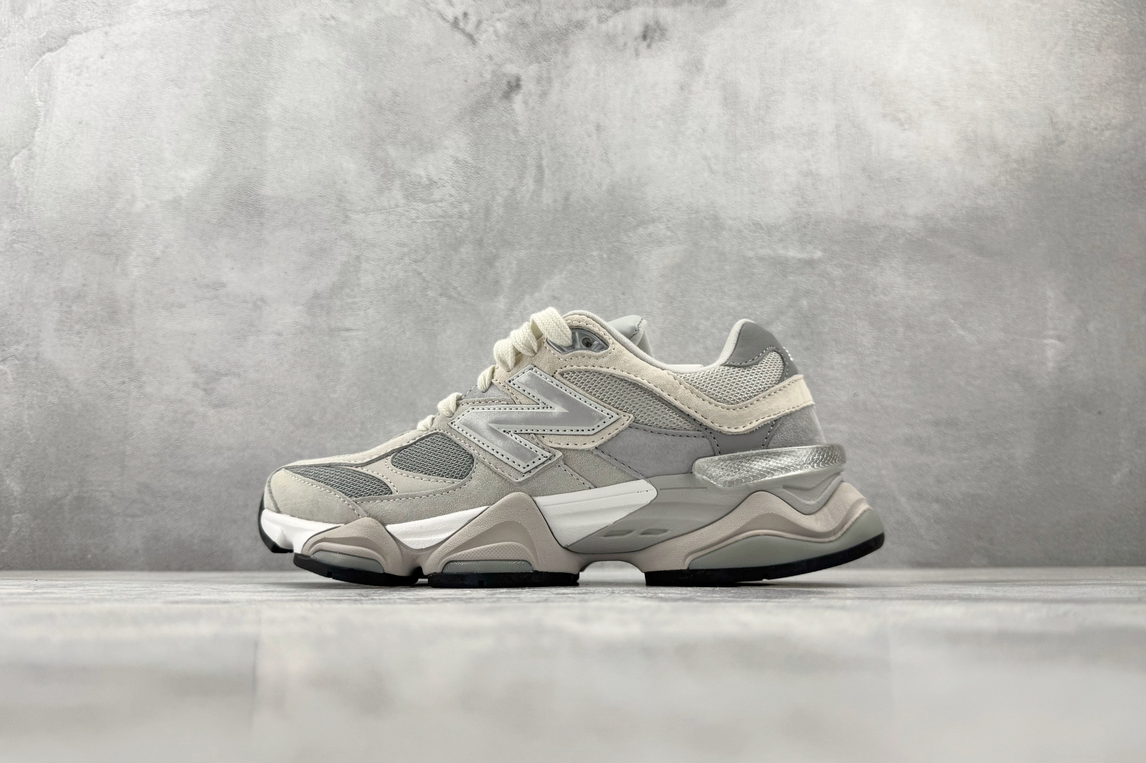M版 纯原标杆 品质无敌 New Balance NB 9060 灰色货号：U9060JCG尺码：36 
