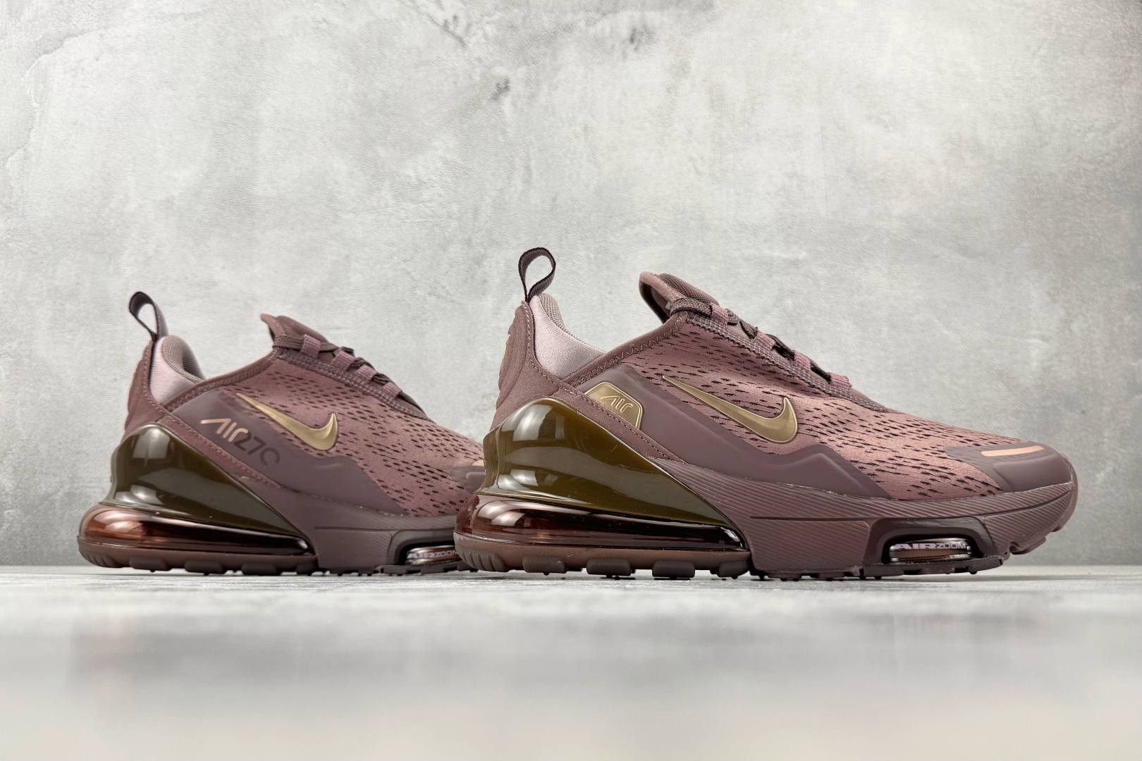 C 版 大厂出品 Nike Air Max 270 酒红货号：IO9884-501尺码：36 36.5 