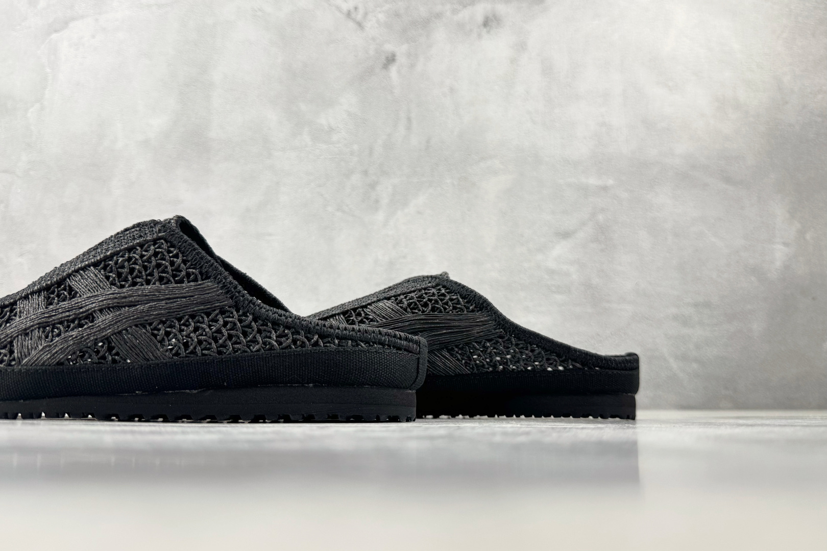 SC 渠道特供 Onitsuka Tiger 鬼塚虎 MEXICO 66 SABOT 黑色货号：1183