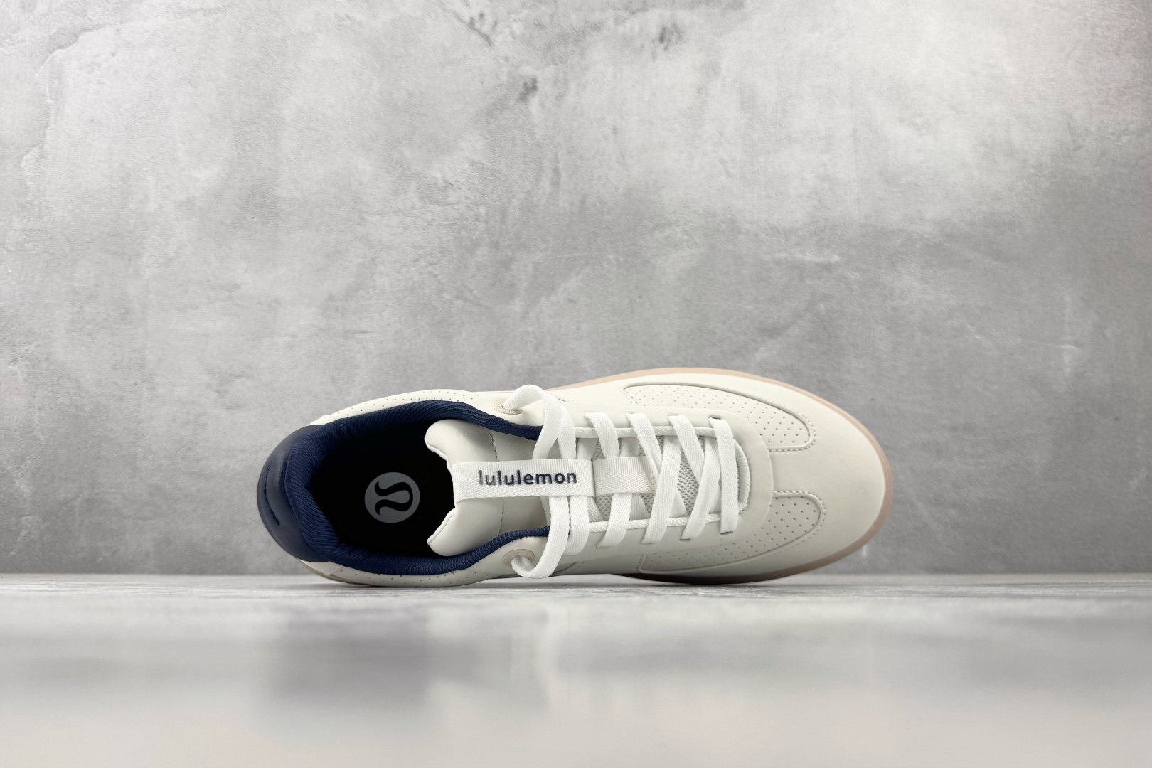 广版 Lululemon 露露乐蒙 cityverse 白蓝货号：LM9BBJS尺码：36 36.5 3