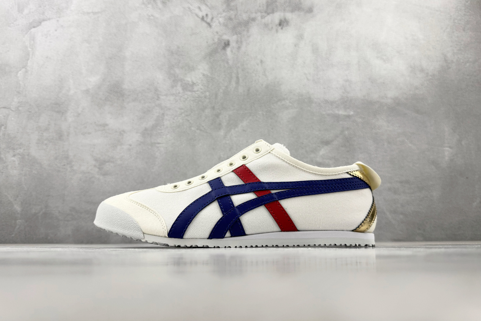 OT 头层 Onitsuka Tiger鬼塚虎 MEXICO 66 SLIP-ON slip-on 帆布