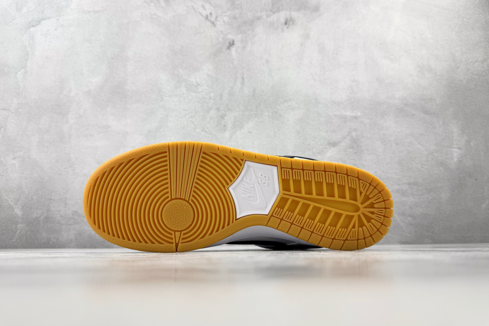 N版  东南亚订单  Nike Dunk SB Pro 白蓝生胶 货号：CZ2249-100 尺码：35.5 36 36