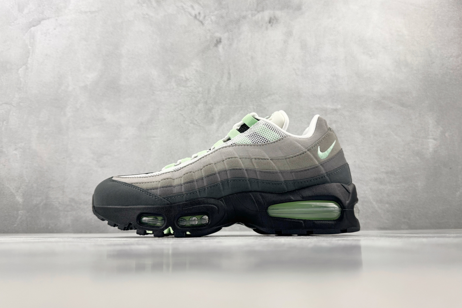 KZ 2.0 口碑神作 Nike Air Max 95 Fresh Mint Big Bubble 灰黑