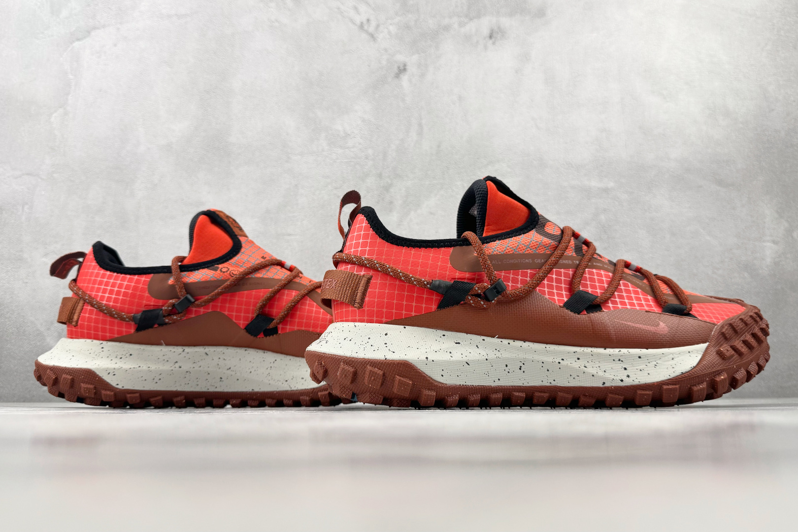 N版 本地东南亚订单   Nike ACG Mountain Fly Low Gore-Tex 红色货号