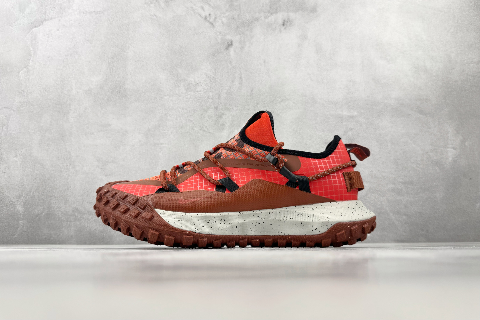 N版 本地东南亚订单   Nike ACG Mountain Fly Low Gore-Tex 红色货号