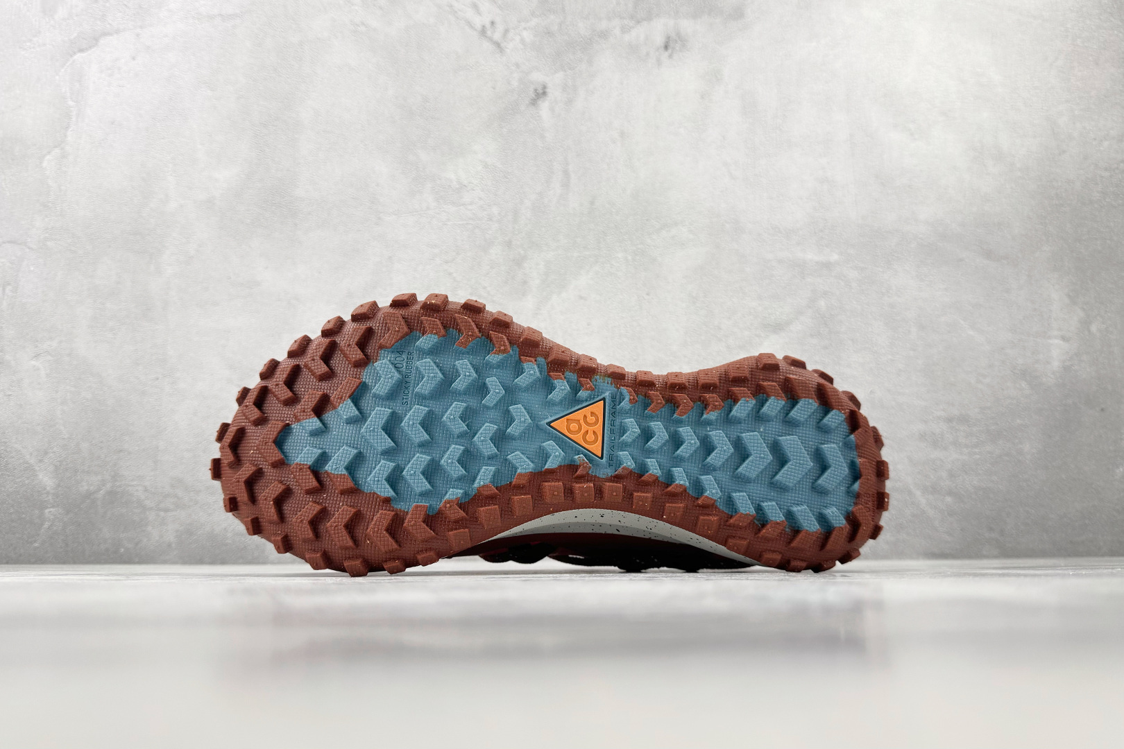 N版 本地东南亚订单   Nike ACG Mountain Fly Low Gore-Tex 红色货号