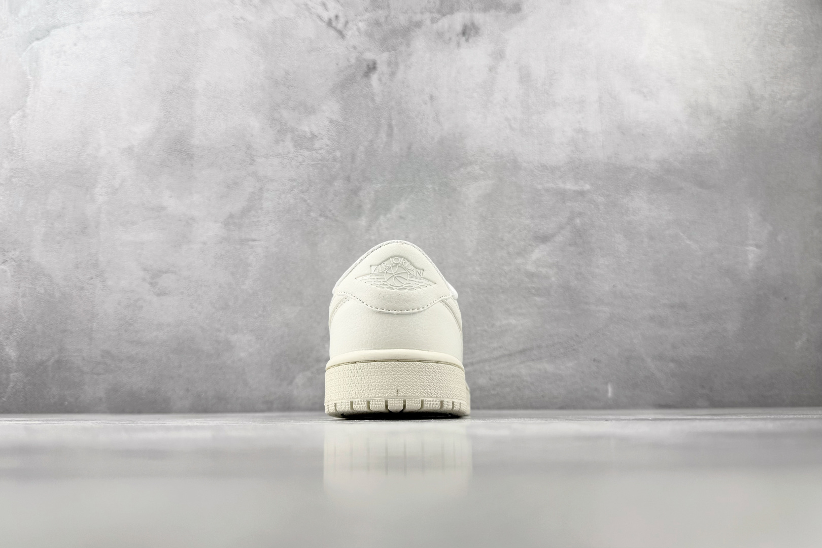 K2 Jordan Air Jordan 1 Retro OG 白色 货号：HQ6998-100 尺码：36 36.5 
