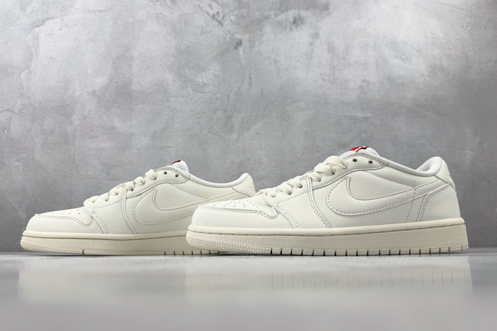 K2 Jordan Air Jordan 1 Retro OG 白色 货号：HQ6998-100 尺码：36 36.5 