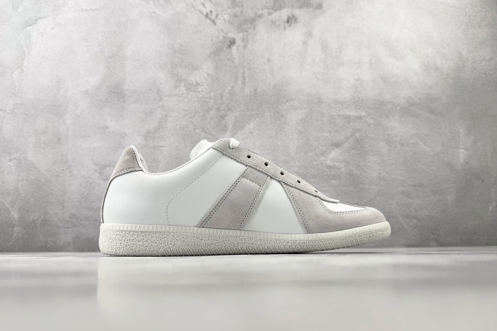 LJ渠道 Maison Margiela 梅森马吉拉 Replica 白色 尺码：35.5 36 36.5 37.5 3