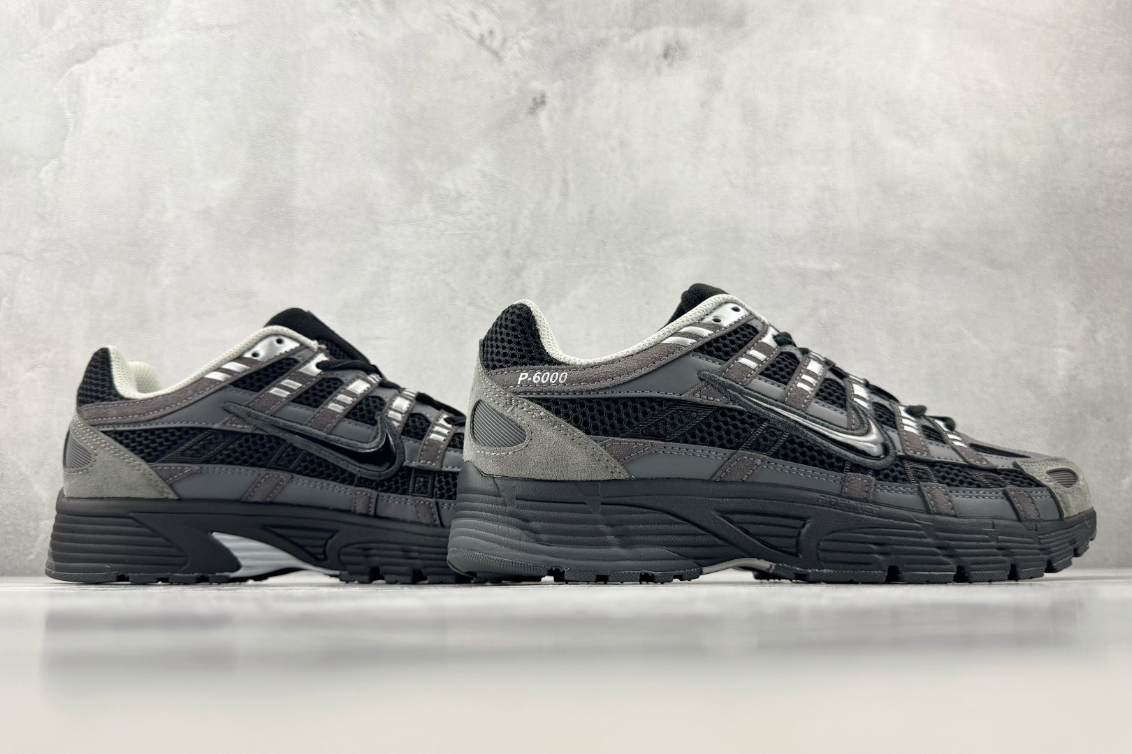 HN Nike P-6000 黑色 货号：HF0015-002 尺码：36 36.5 37 38.5 39 40 40.