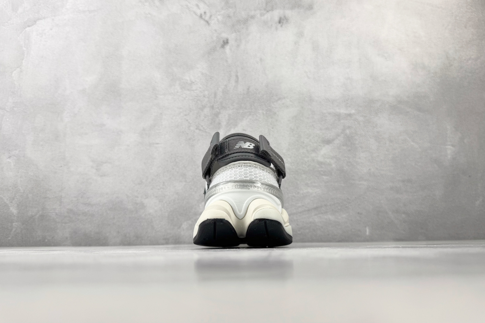 C 版  大厂出品  New Balance NB 9060 Summer Raincloud 白灰 货号：U90603