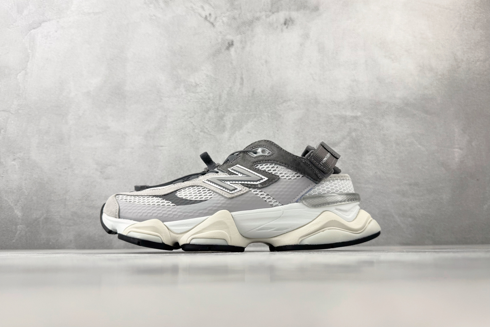 C 版  大厂出品  New Balance NB 9060 Summer Raincloud 白灰 货号：U90603