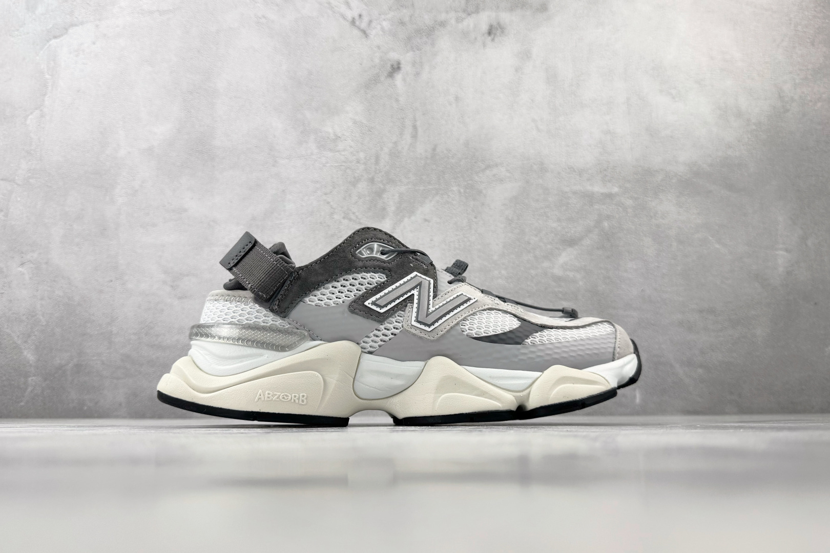 C 版  大厂出品  New Balance NB 9060 Summer Raincloud 白灰 货号：U90603