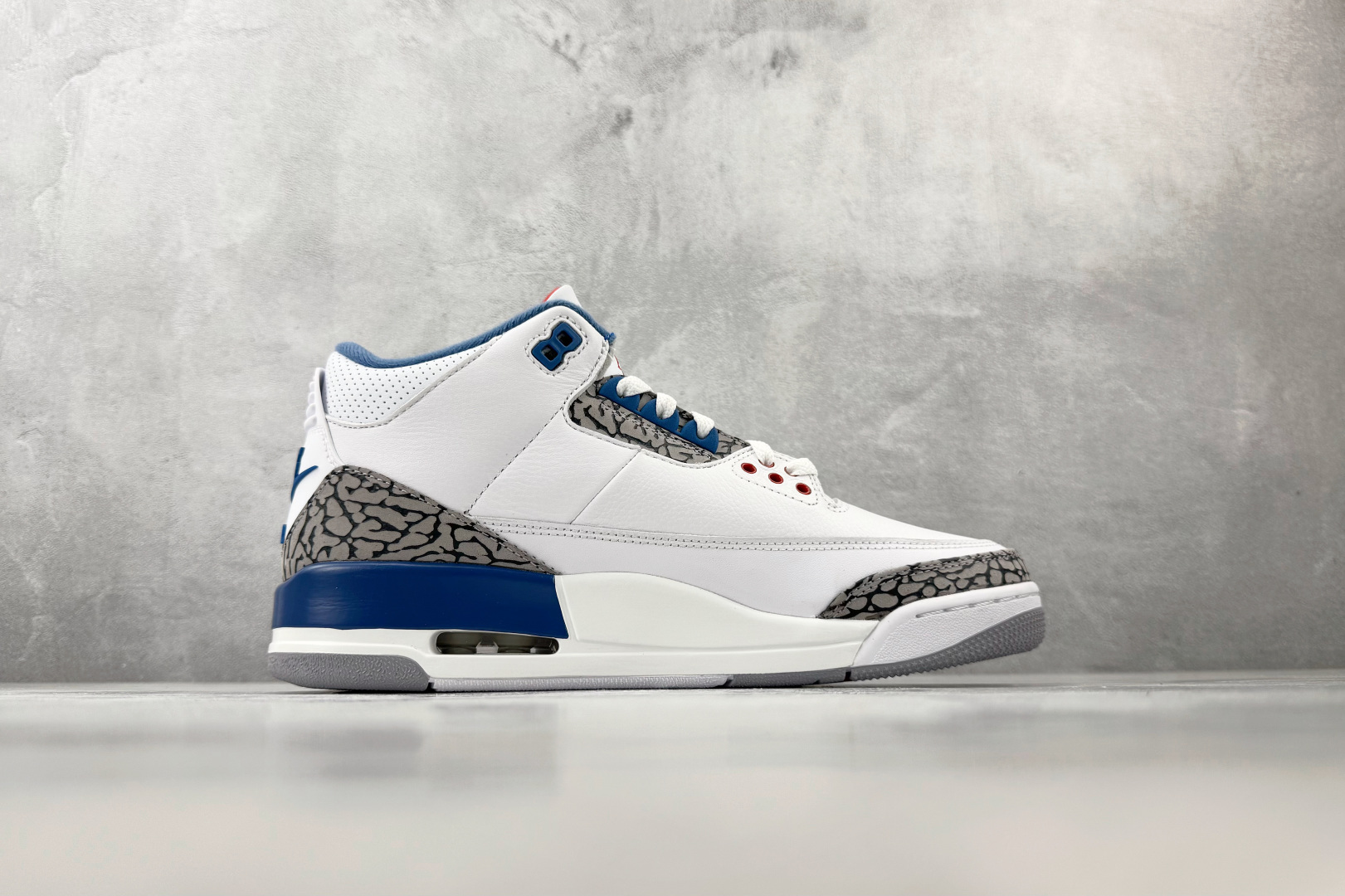 LW 外贸专供 Jordan Air Jordan 3 Retro True Blue 白蓝灰 货号：IF4396-10
