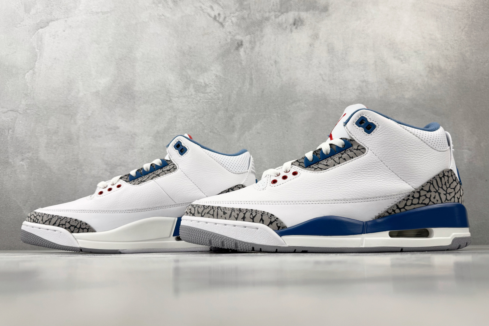 LW 外贸专供 Jordan Air Jordan 3 Retro True Blue 白蓝灰 货号：IF4396-10