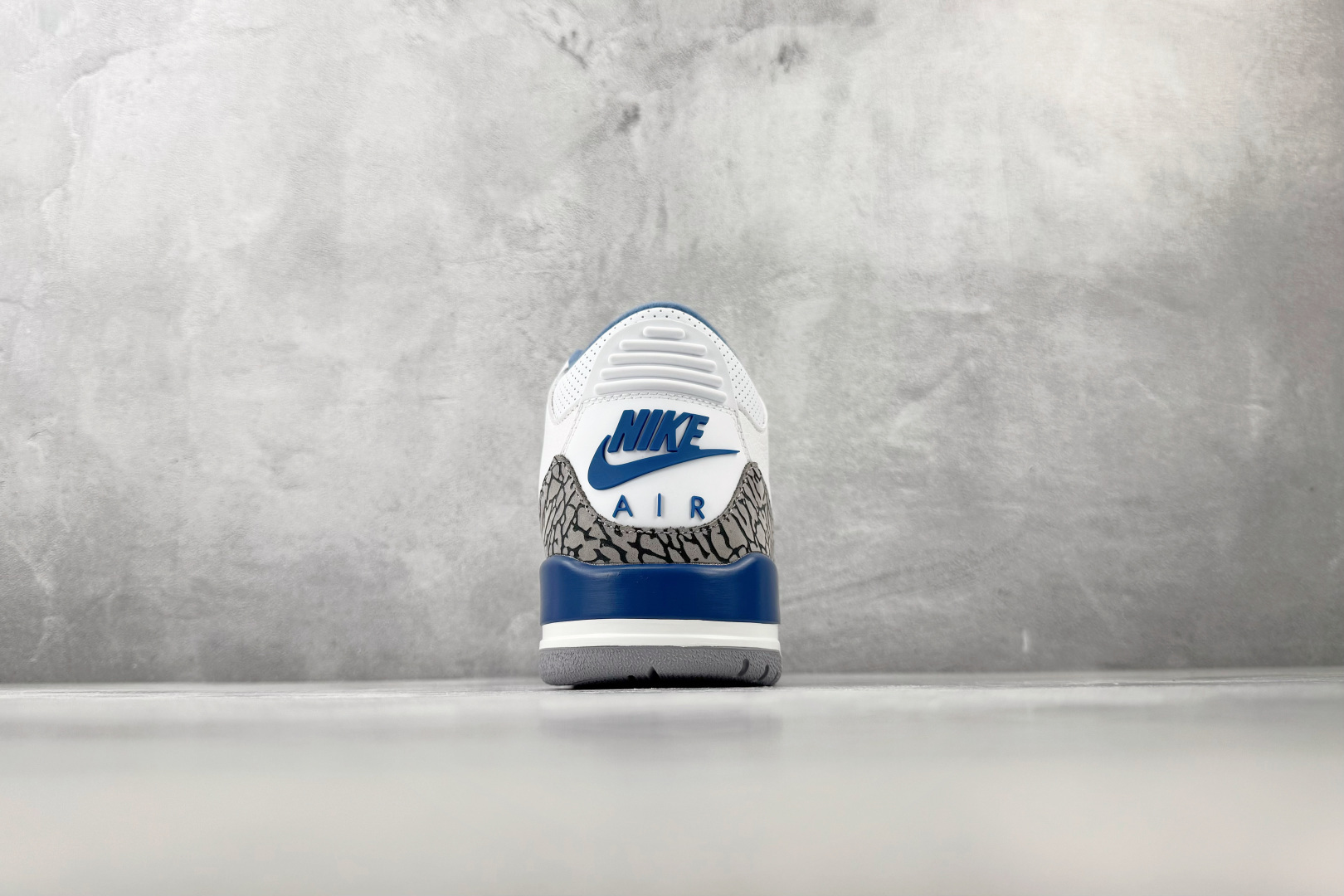 LW 外贸专供 Jordan Air Jordan 3 Retro True Blue 白蓝灰 货号：IF4396-10