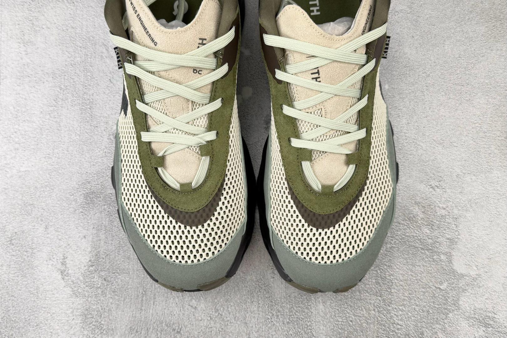 HC On × KITH K-Tech 2 橄榄绿 货号 ：3MG 尺码：36 36.5 37 38.5 39 40 4