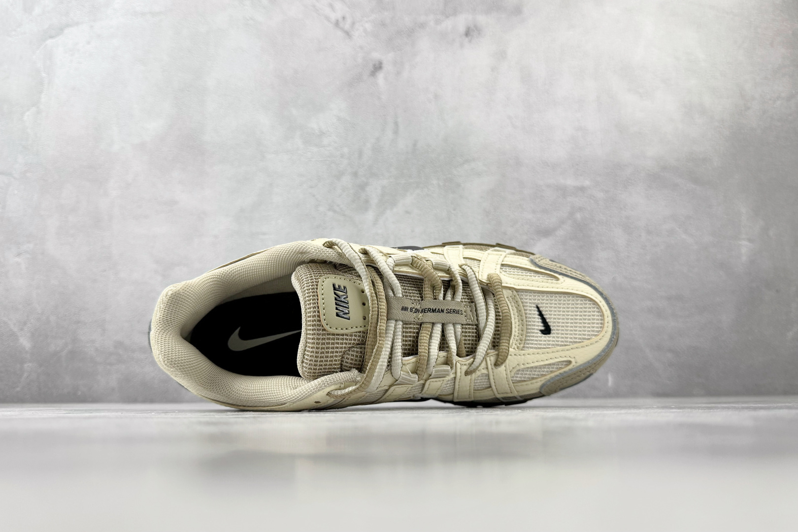 PF 原鞋开发 原数据档案 Nike P-6000 卡其灰 货号:IH8042 100 尺码:36 36.5 37.5 PF 原鞋开发 原数据档案 Nike P-6000 卡其灰 货号:IH8042 100 尺码:36 36.5 37.5
