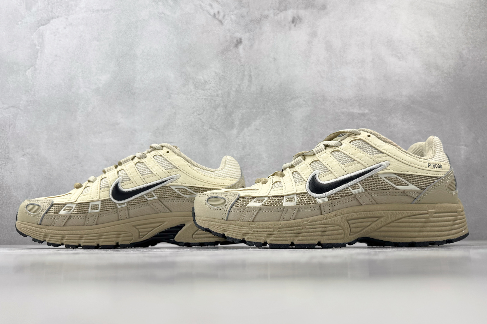 PF 原鞋开发 原数据档案 Nike P-6000 卡其灰 货号:IH8042 100 尺码:36 36.5 37.5 PF 原鞋开发 原数据档案 Nike P-6000 卡其灰 货号:IH8042 100 尺码:36 36.5 37.5