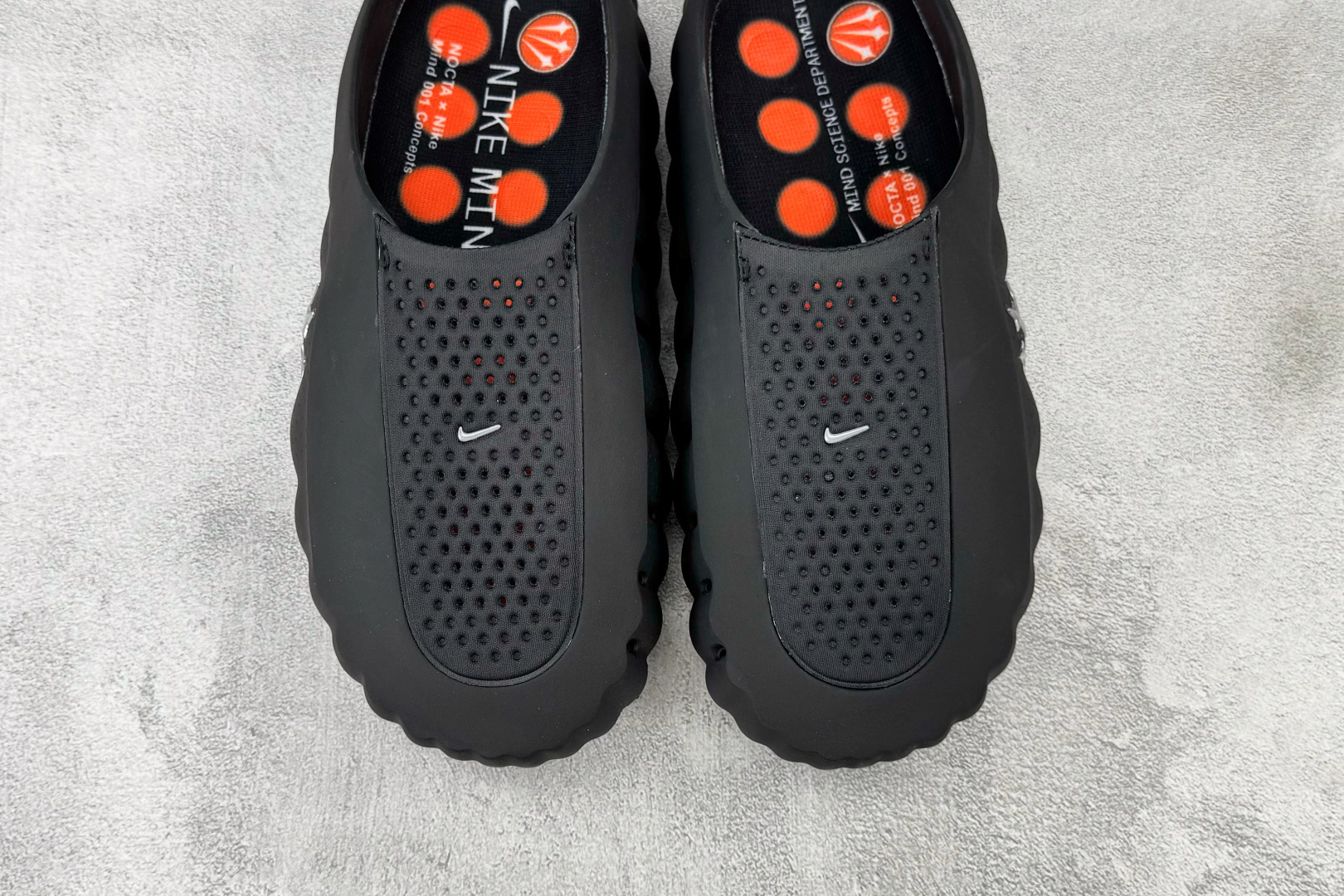 N版 东南亚订单 Nike Mind 001 黑橙 货号：HY5028-101 尺码：40 40.5 41 42 42.