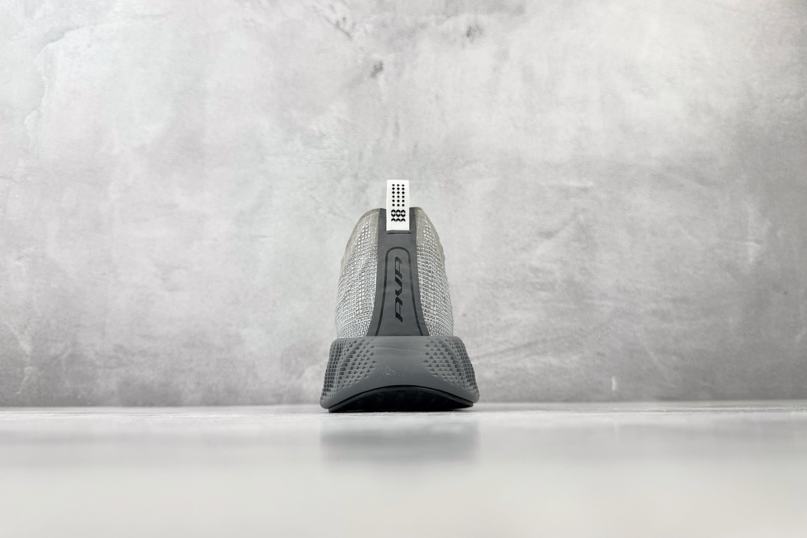 ST Nike AVA X 灰色 货号：HM9697-001 尺码：40 40.5 41 42 42.5 43 44 4