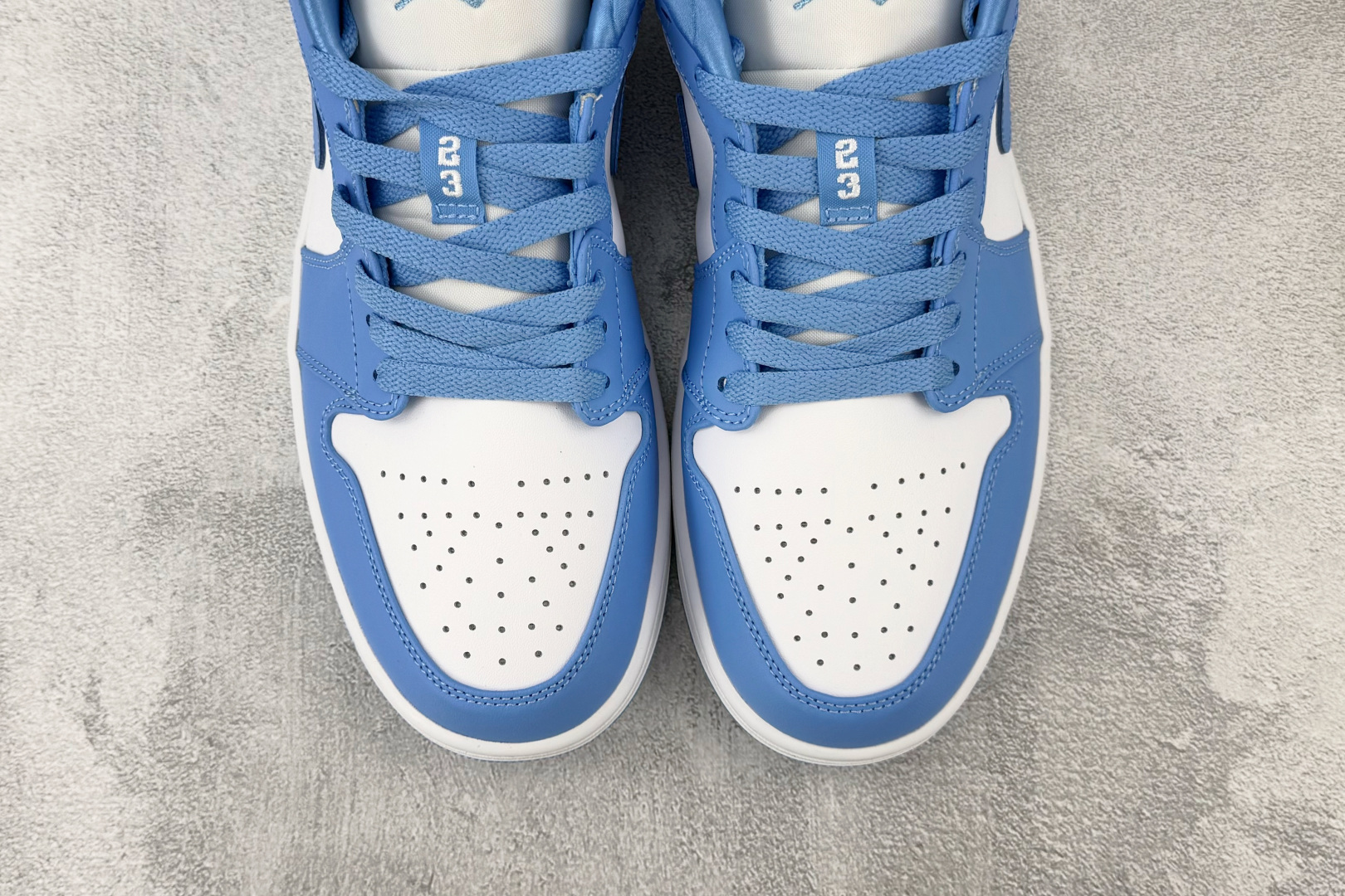 Mok Jordan Air Jordan 1 university blue 大学蓝 货号:AO9944-441 尺码 Mok Jordan Air Jordan 1 university blue 大学蓝 货号:AO9944-441 尺码
