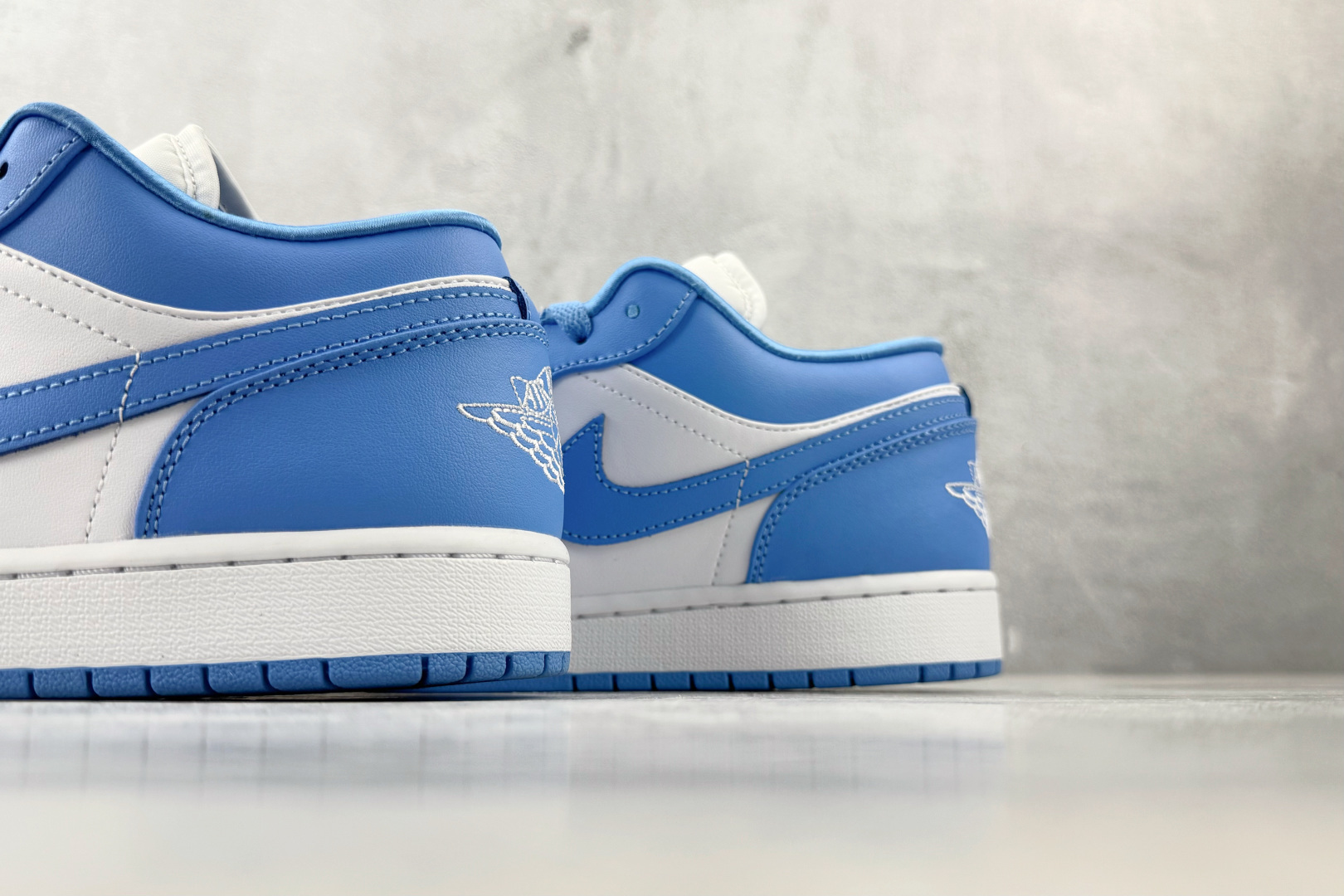 Mok Jordan Air Jordan 1 university blue 大学蓝 货号:AO9944-441 尺码 Mok Jordan Air Jordan 1 university blue 大学蓝 货号:AO9944-441 尺码