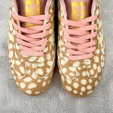 R 版出口订单 adidas originals SAMBA OG 棕白 货号:KJ7447 尺码:35.5 36 36 R 版出口订单 adidas originals SAMBA OG 棕白 货号:KJ7447 尺码:35.5 36 36