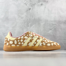 R 版出口订单 adidas originals SAMBA OG 棕白 货号:KJ7447 尺码:35.5 36 36 R 版出口订单 adidas originals SAMBA OG 棕白 货号:KJ7447 尺码:35.5 36 36