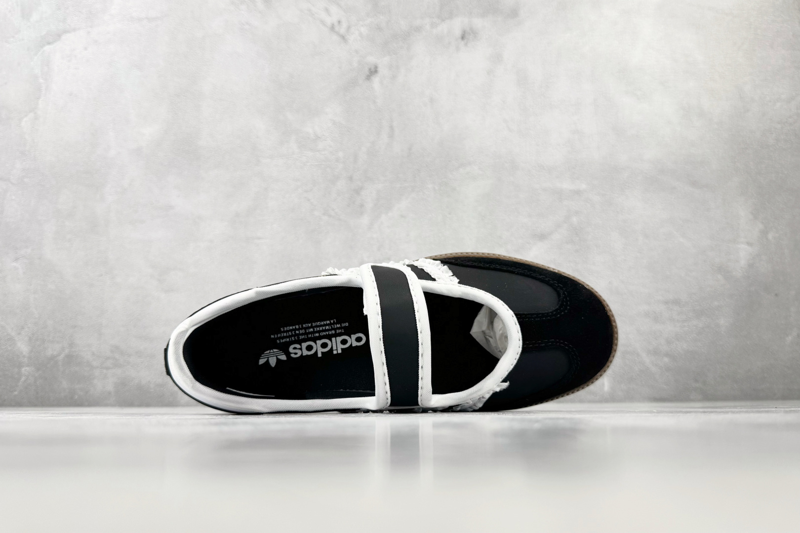 R 版出口订单 adidas originals Samba Jane 黑色 货号:KZ6690 尺码:35.5 36 R 版出口订单 adidas originals Samba Jane 黑色 货号:KZ6690 尺码:35.5 36