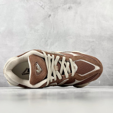 M版 纯原标杆 品质无敌 New Balance NB 9060 棕色 货号:U9060CCC 尺码:36 36.5 3 M版 纯原标杆 品质无敌 New Balance NB 9060 棕色 货号:U9060CCC 尺码:36 36.5 3