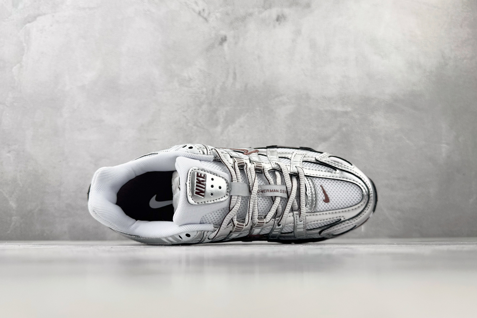 HN Nike P-6000 白银 货号：BV1021-110 尺码：36 36.5 37 38.5 39 40 40.