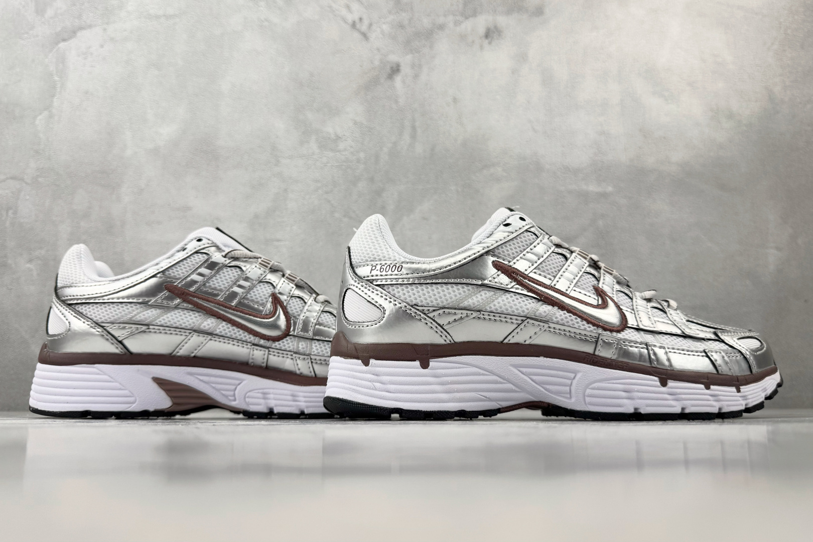 HN Nike P-6000 白银 货号：BV1021-110 尺码：36 36.5 37 38.5 39 40 40.