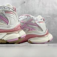 FK Balenciaga巴黎世家 Runner 白粉 货号: W3RB3 9059 尺码:35 36 37 38 39 FK Balenciaga巴黎世家 Runner 白粉 货号: W3RB3 9059 尺码:35 36 37 38 39