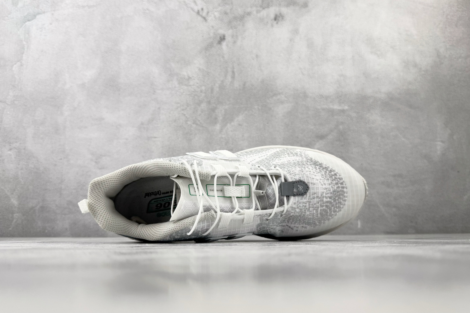FC 纯原出品 New Balance NB 1906F 白银 货号:UX 尺码:36 36.5 37.5 38 38. FC 纯原出品 New Balance NB 1906F 白银 货号:UX 尺码:36 36.5 37.5 38 38.