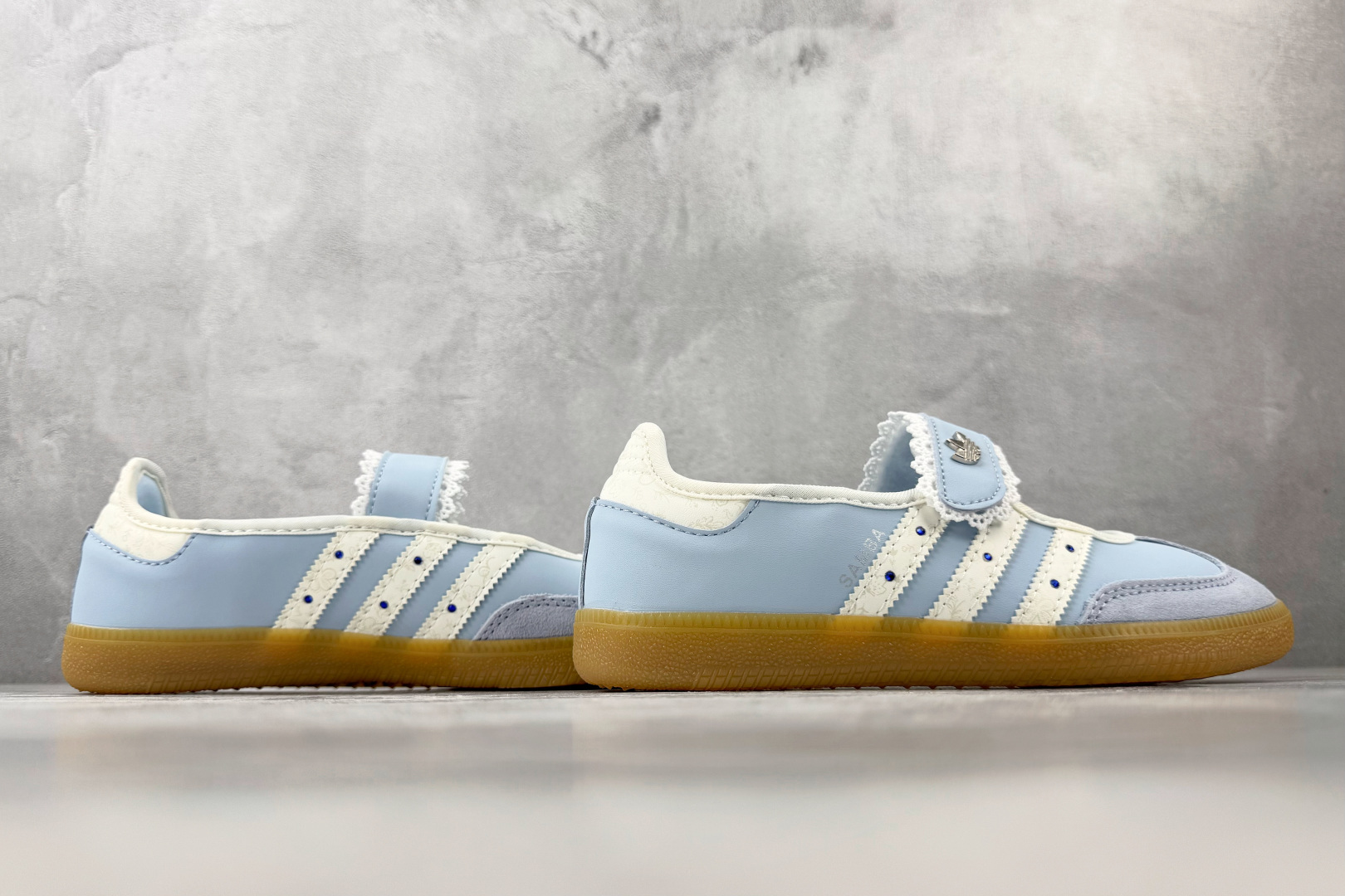 R 版出口订单 adidas originals Samba Jane summer glow 蓝色 货号：LA5345