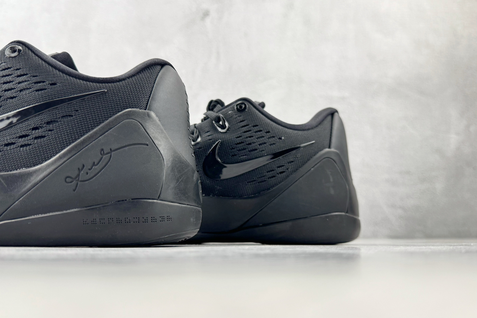 S2 Nike Kobe 9 Elite 黑色 货号:IH5095-002 尺码:40.5 41 42 42.5 43 S2 Nike Kobe 9 Elite 黑色 货号:IH5095-002 尺码:40.5 41 42 42.5 43
