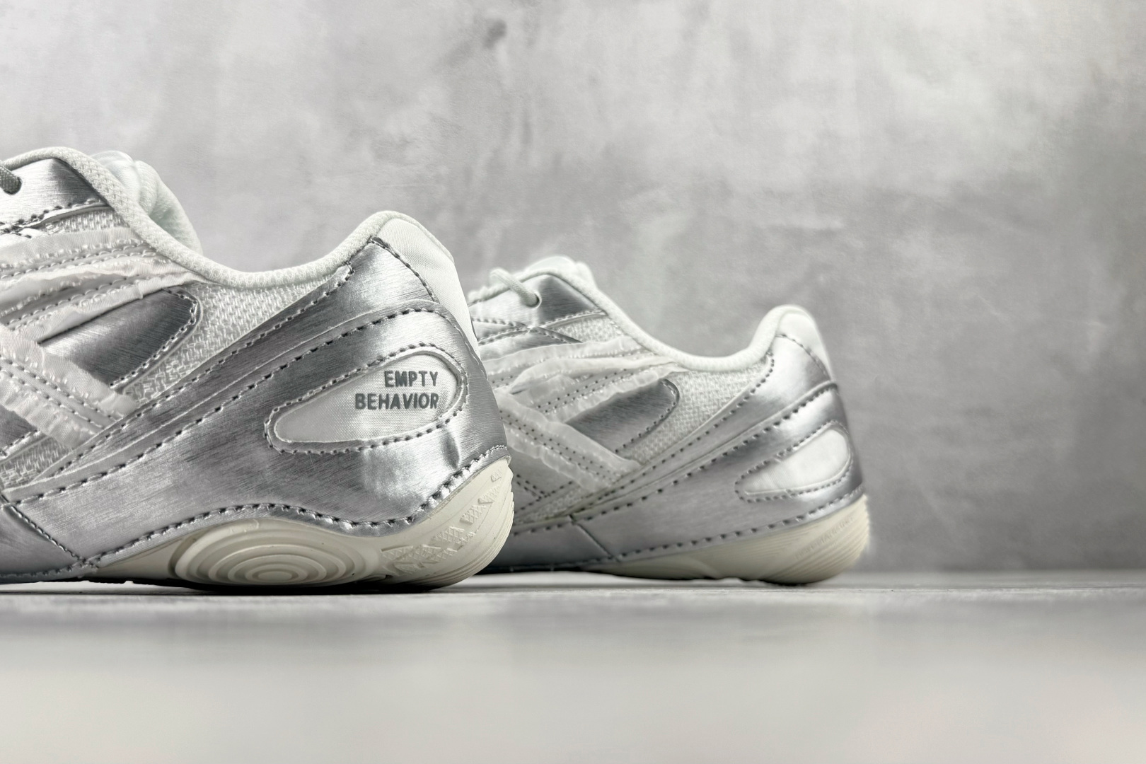 HX ASICS × empty behavior Hypersync 联名款 银灰色 货号：1203B146-100 