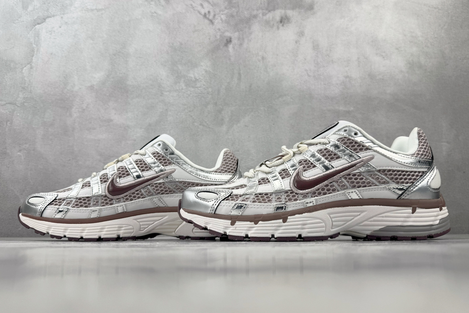 HN Nike P-6000 银白 货号：IB4019-019 尺码：36 36.5 37 38.5 39 40 40.