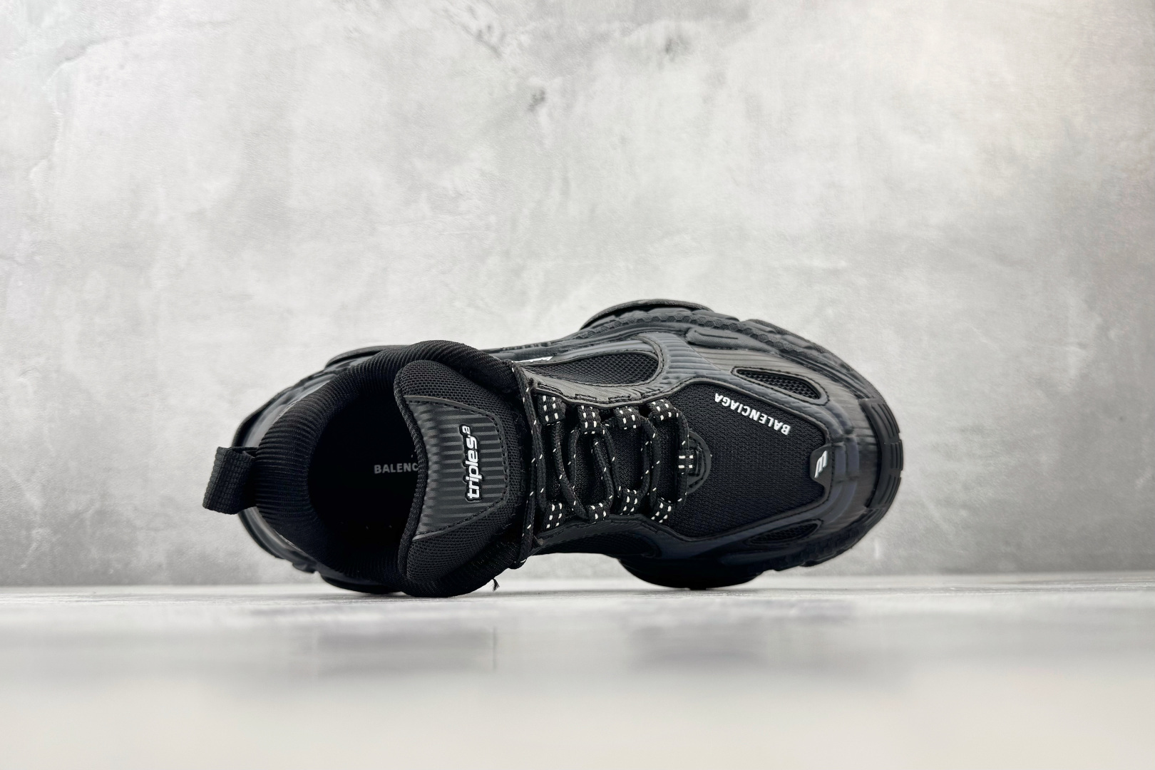 FK Balenciaga巴黎世家 Triple S .2 黑色拼深灰色 货号：WTRS21011 尺码：35 36 3